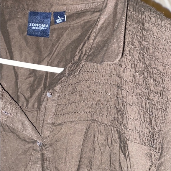 Sonoma sz L button down top EUC - Picture 2 of 2